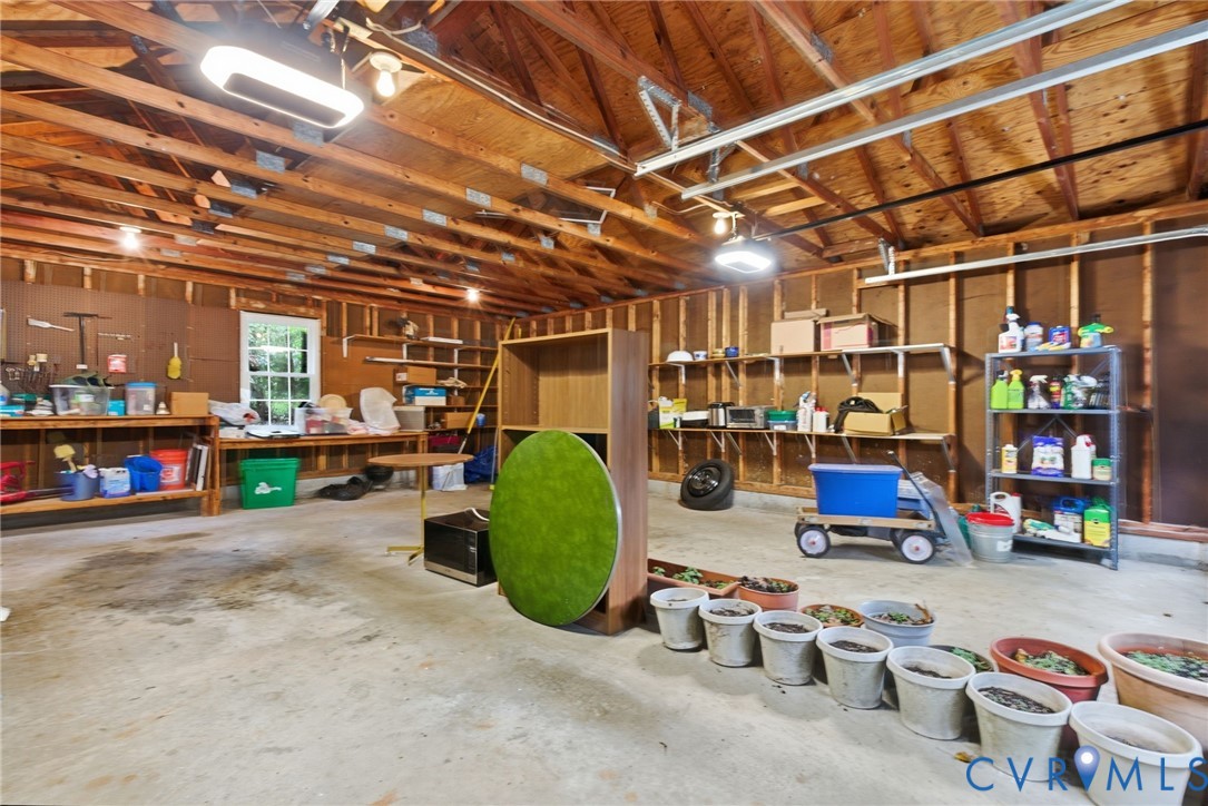 10110 Idlebrook Dr