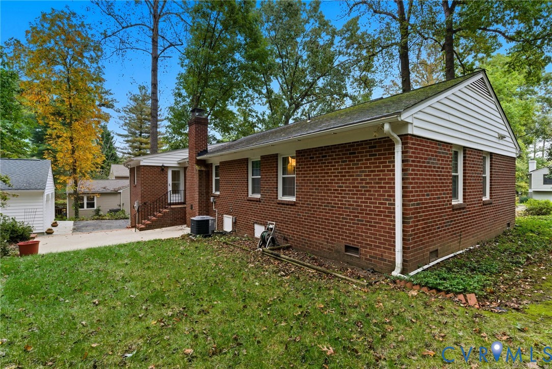 10110 Idlebrook Dr