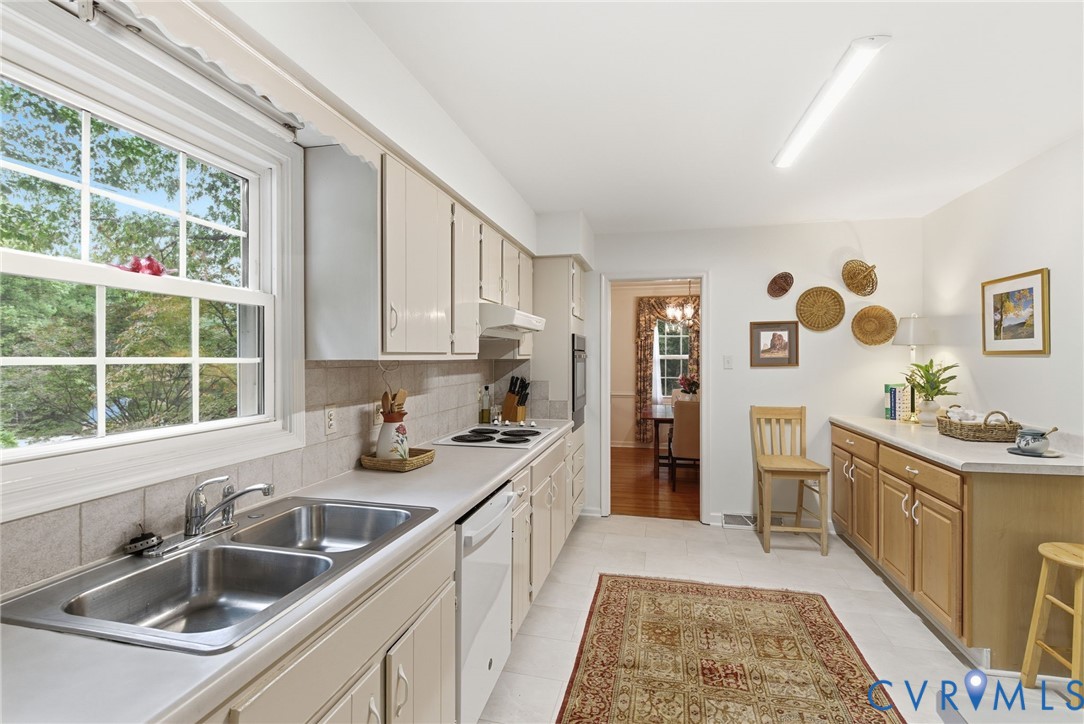 10110 Idlebrook Dr