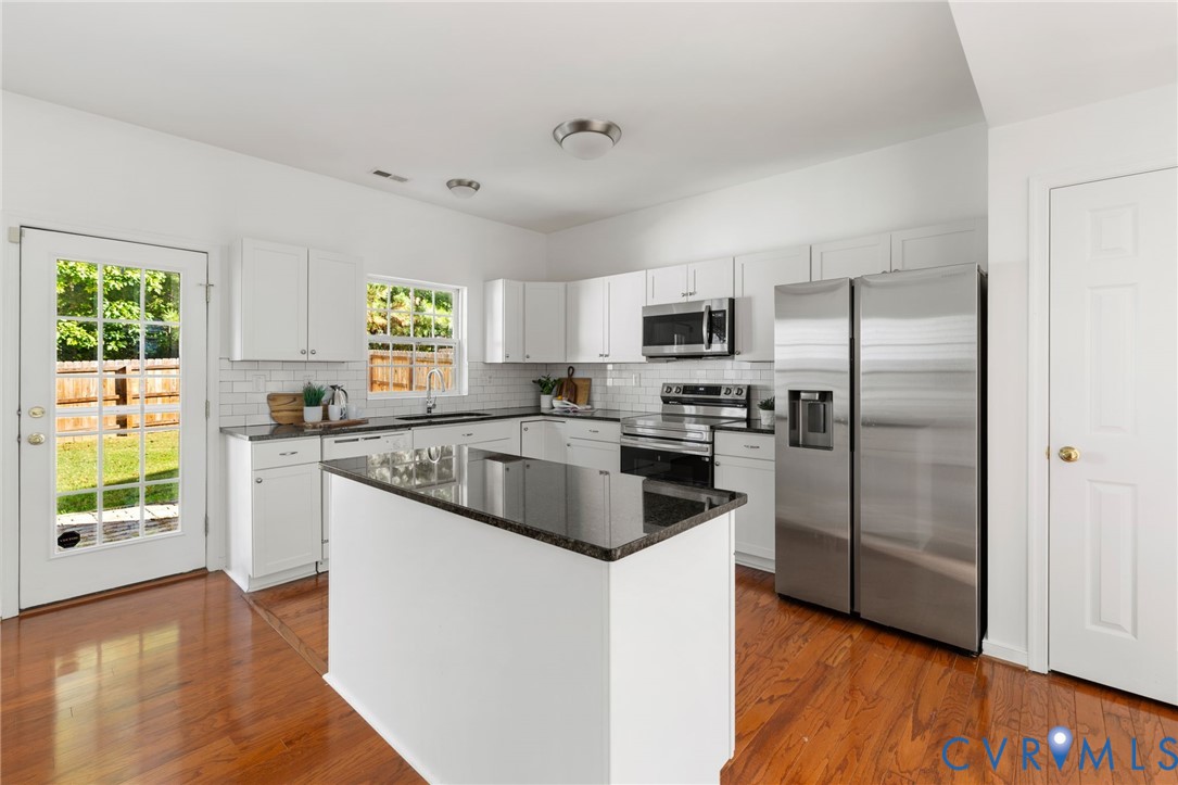 11361 Abbots Cross Ln