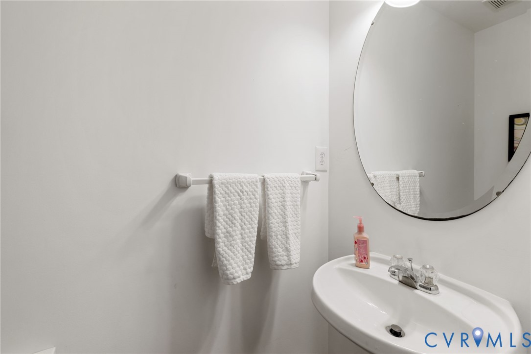 11361 Abbots Cross Ln