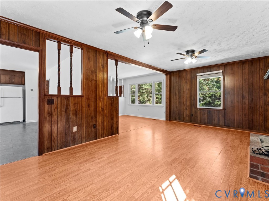 3913 Tavern Rd