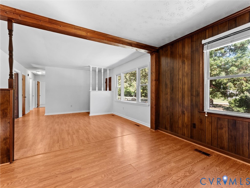 3913 Tavern Rd