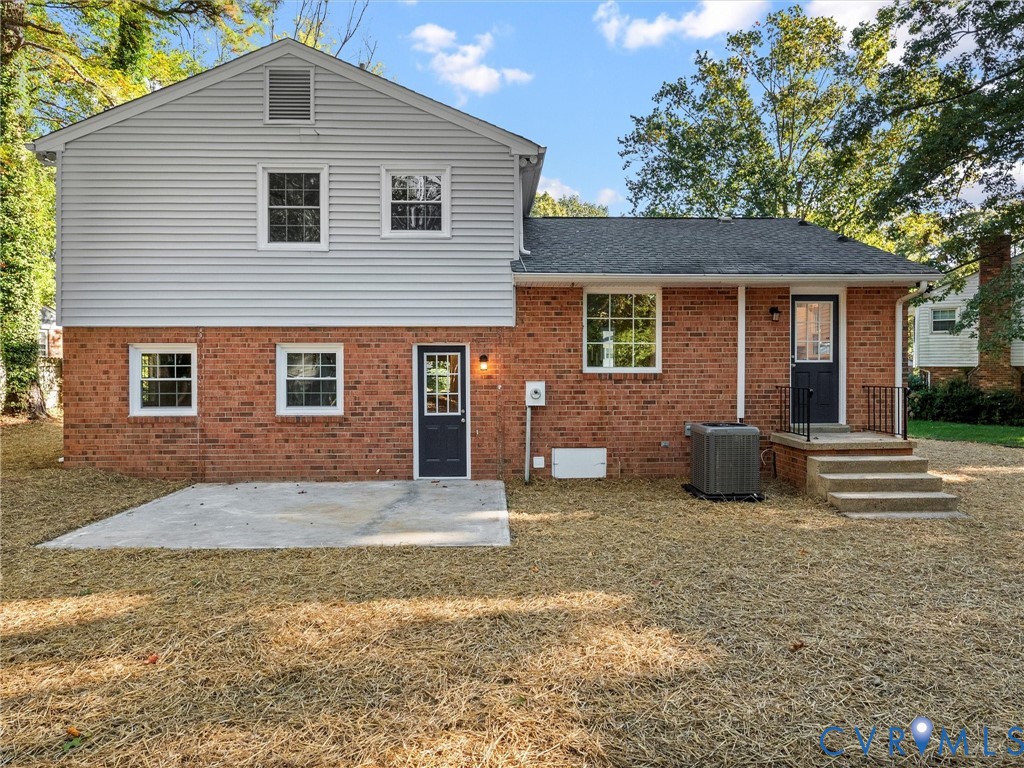 10303 Edgebrook Ct