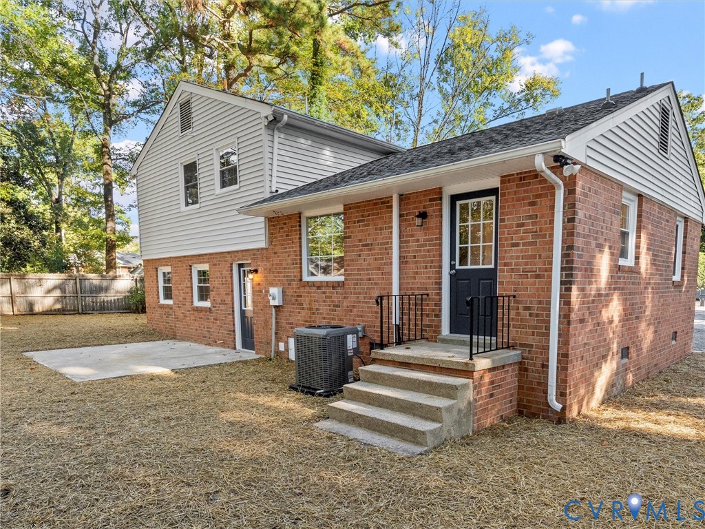 10303 Edgebrook Ct
