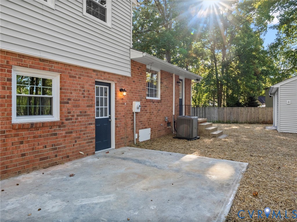 10303 Edgebrook Ct