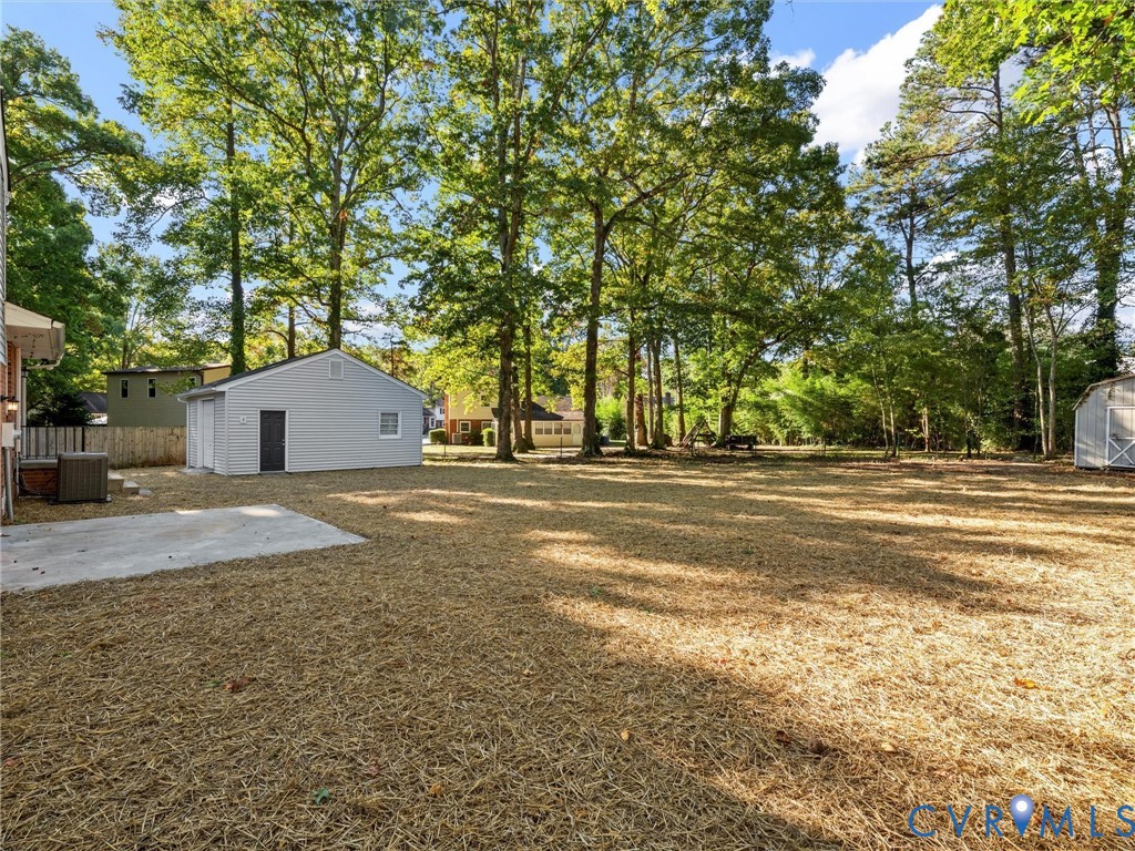 10303 Edgebrook Ct