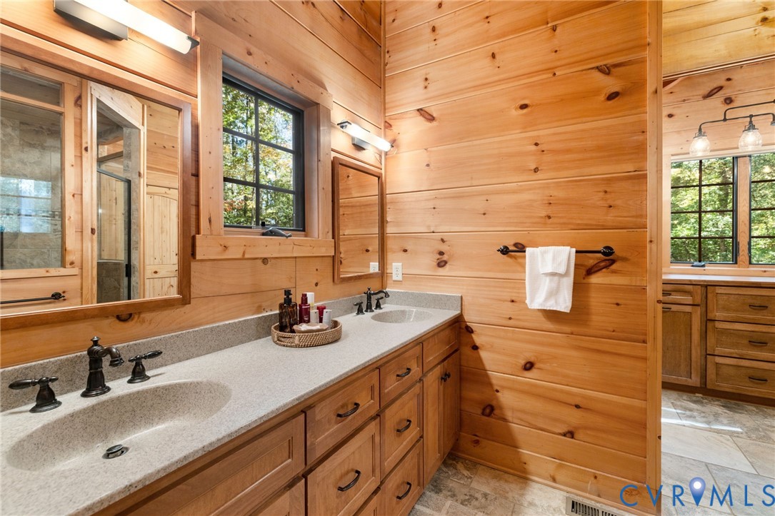 3200 Taurman Park Dr