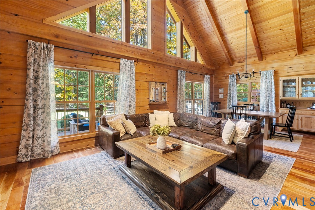 3200 Taurman Park Dr