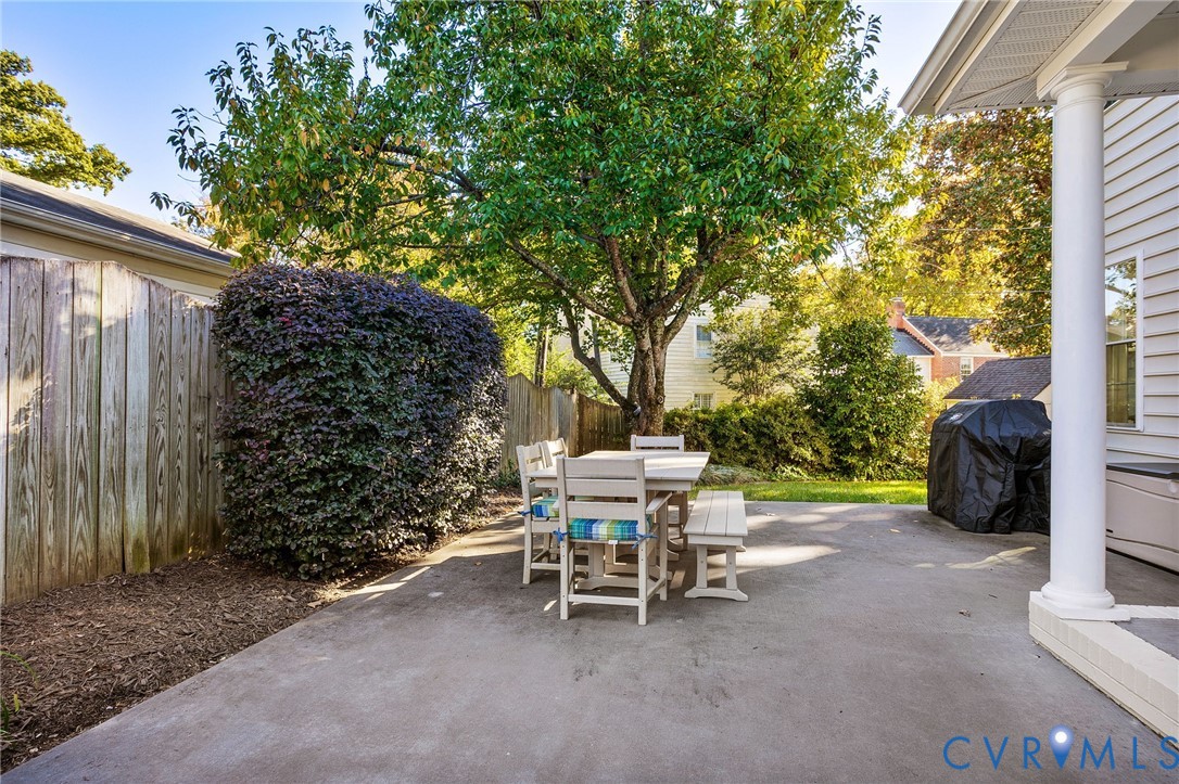 7709 Sweetbriar Rd
