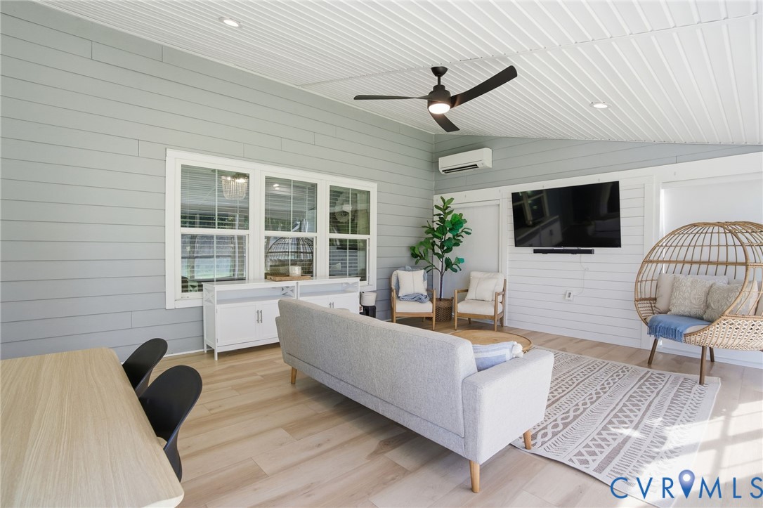 18007 Boston Creek Trl