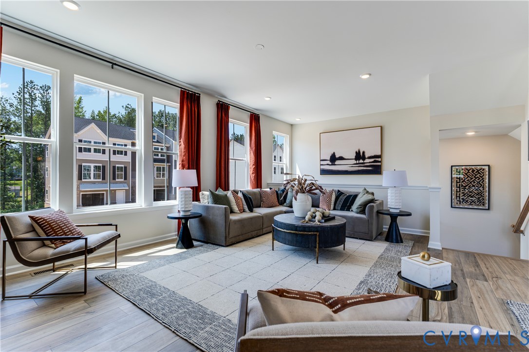 8804 Pioneer Hill Dr