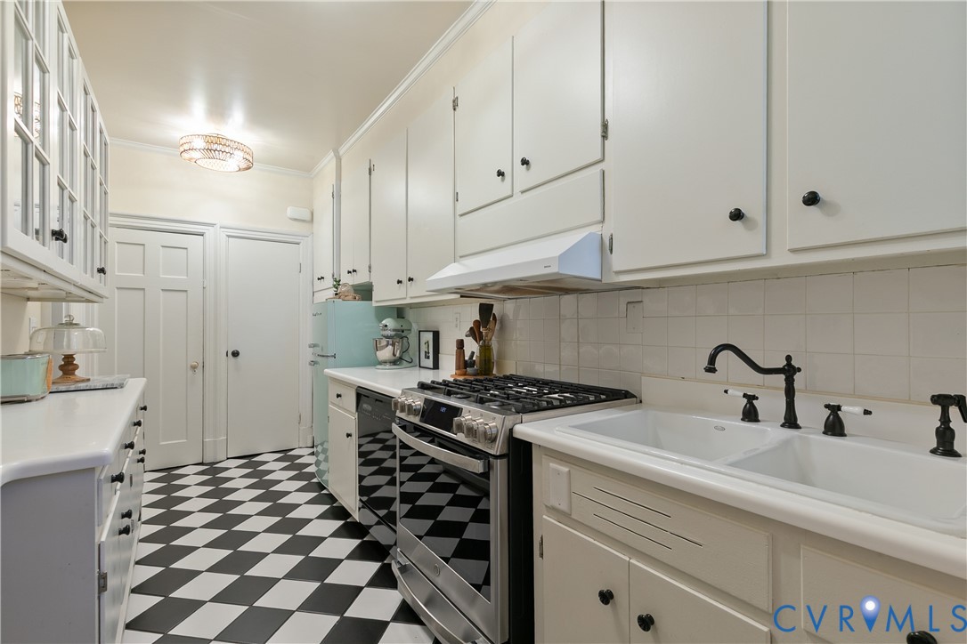 2020 Park Ave