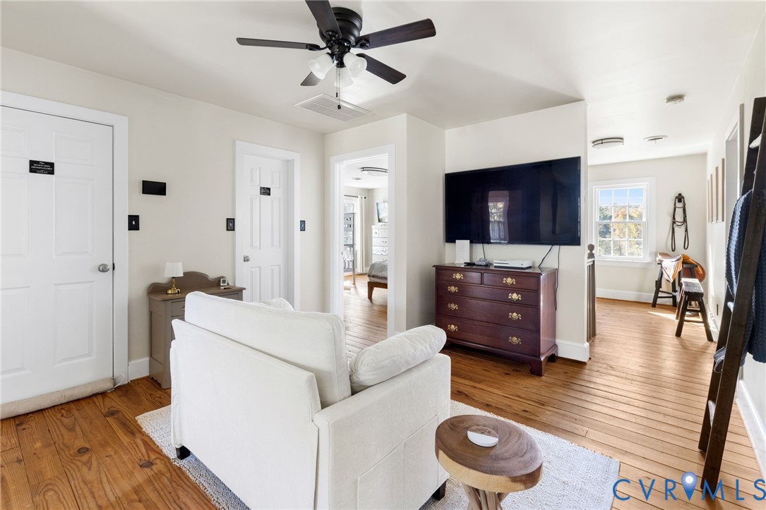 6256 Old Buckingham Rd