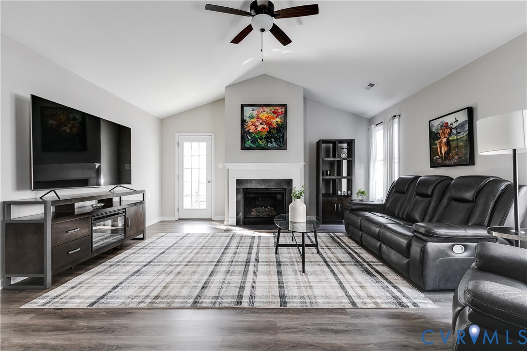 3359 Rock Creek Villa Dr