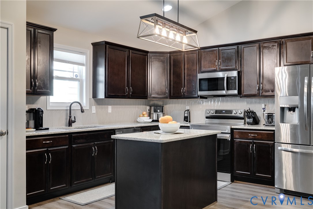 3359 Rock Creek Villa Dr