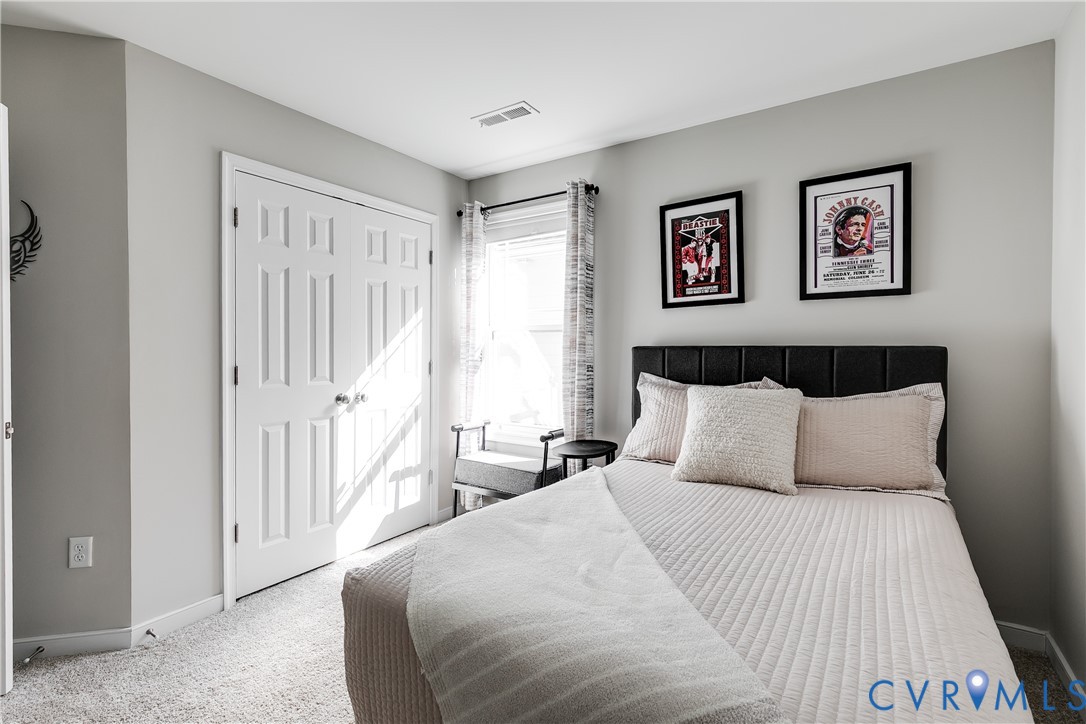 3359 Rock Creek Villa Dr