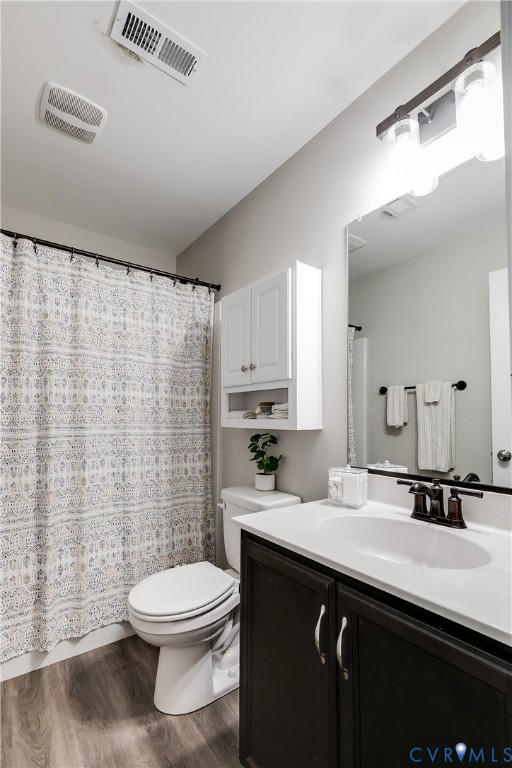 3359 Rock Creek Villa Dr