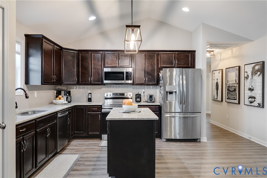 3359 Rock Creek Villa Dr