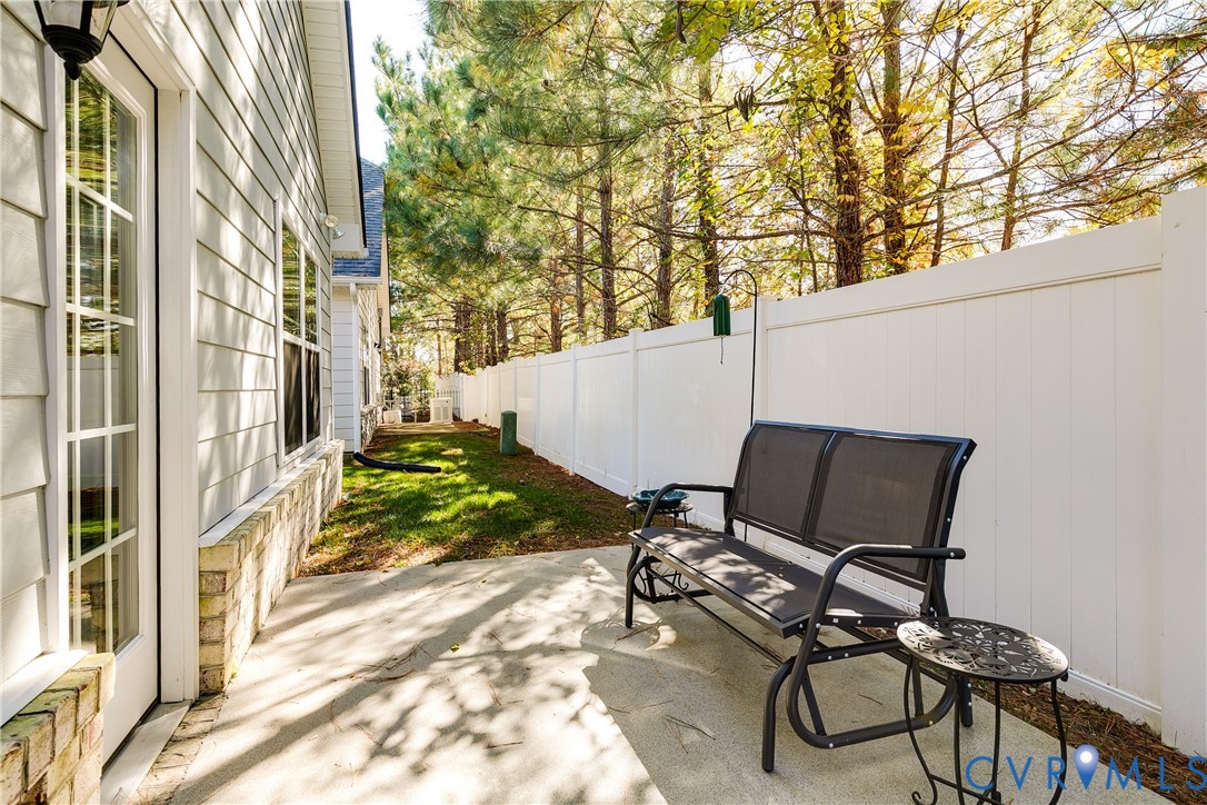 3359 Rock Creek Villa Dr