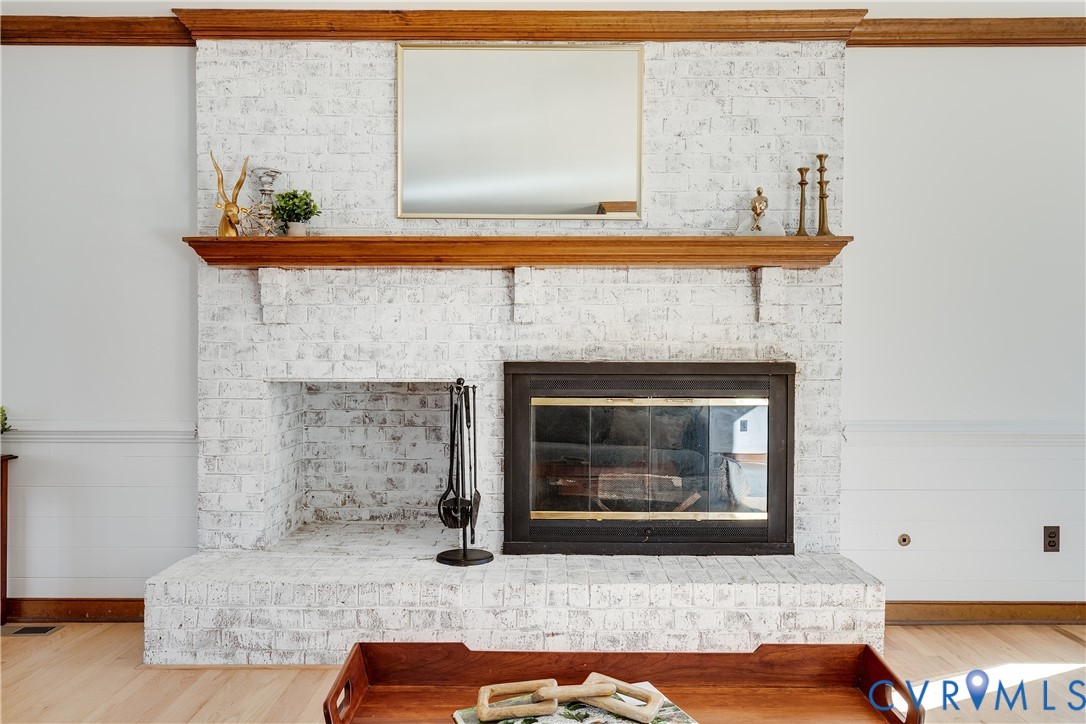 7493 Hidden Lake Cir