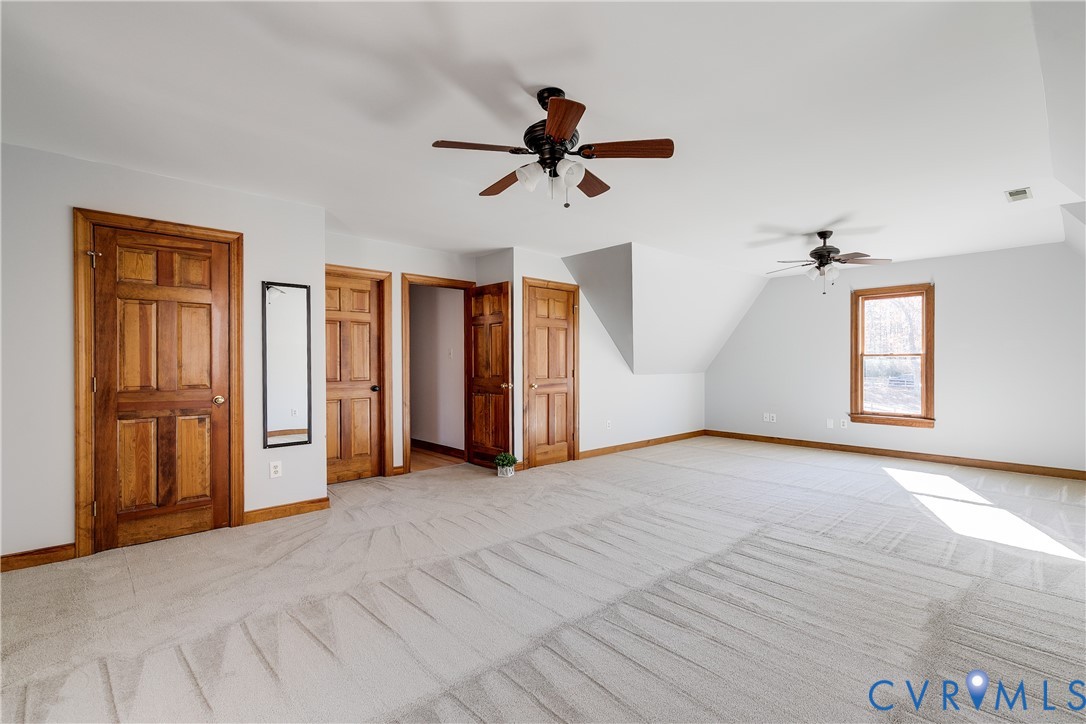 7493 Hidden Lake Cir