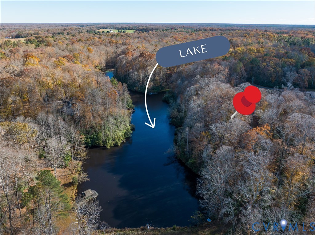 7493 Hidden Lake Cir