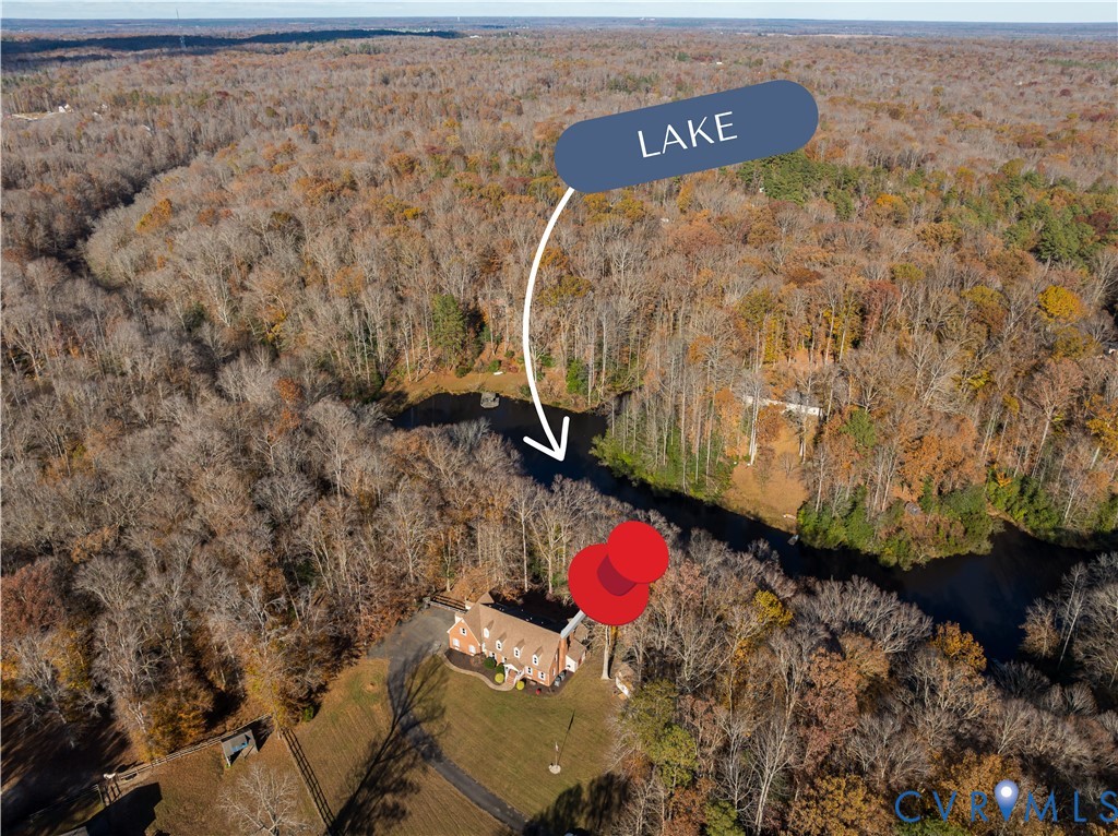 7493 Hidden Lake Cir