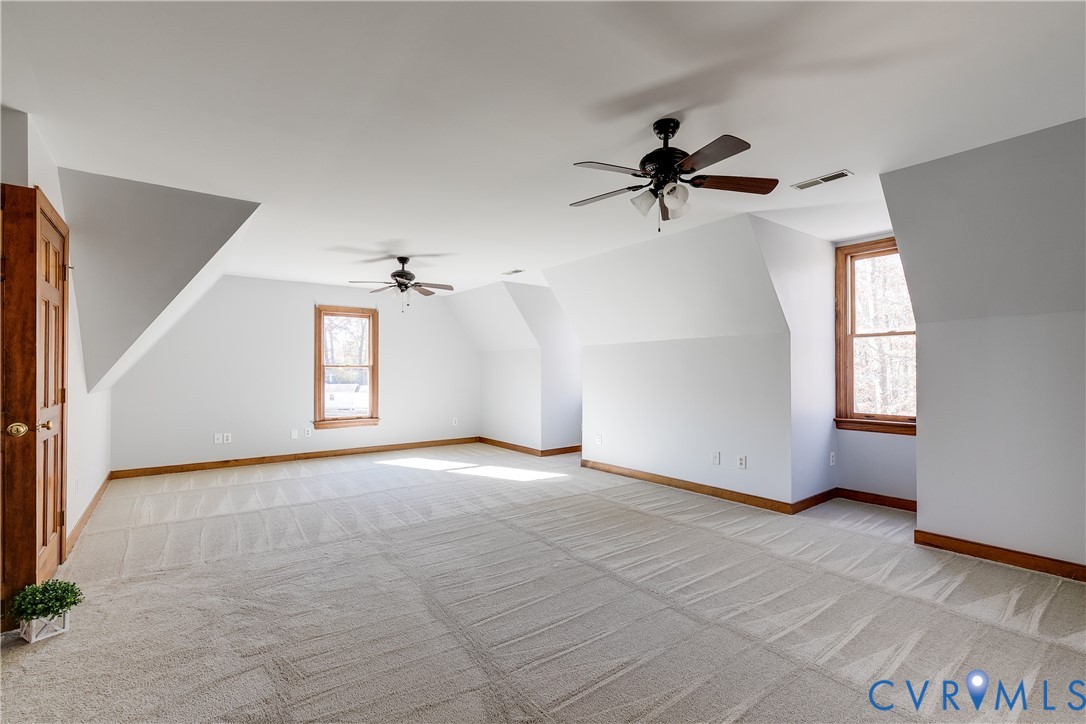 7493 Hidden Lake Cir