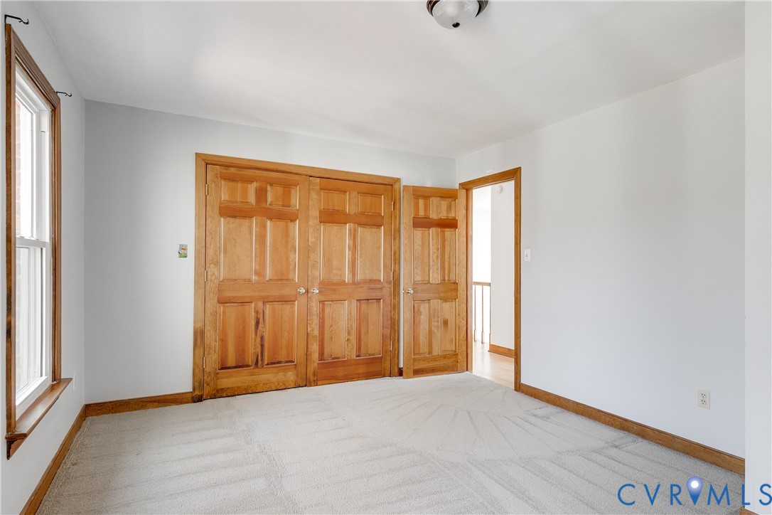 7493 Hidden Lake Cir