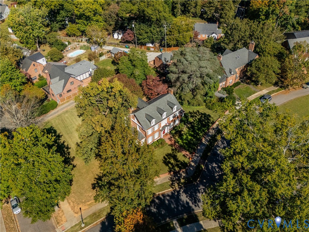 1112 Sunset Ave