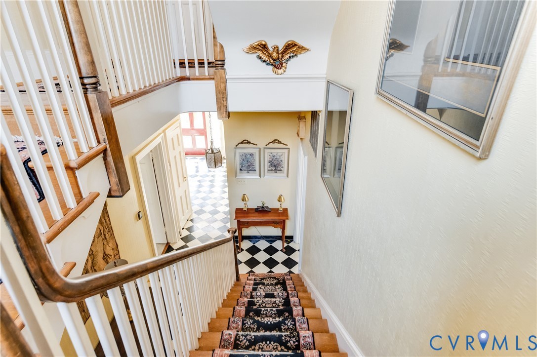 1112 Sunset Ave