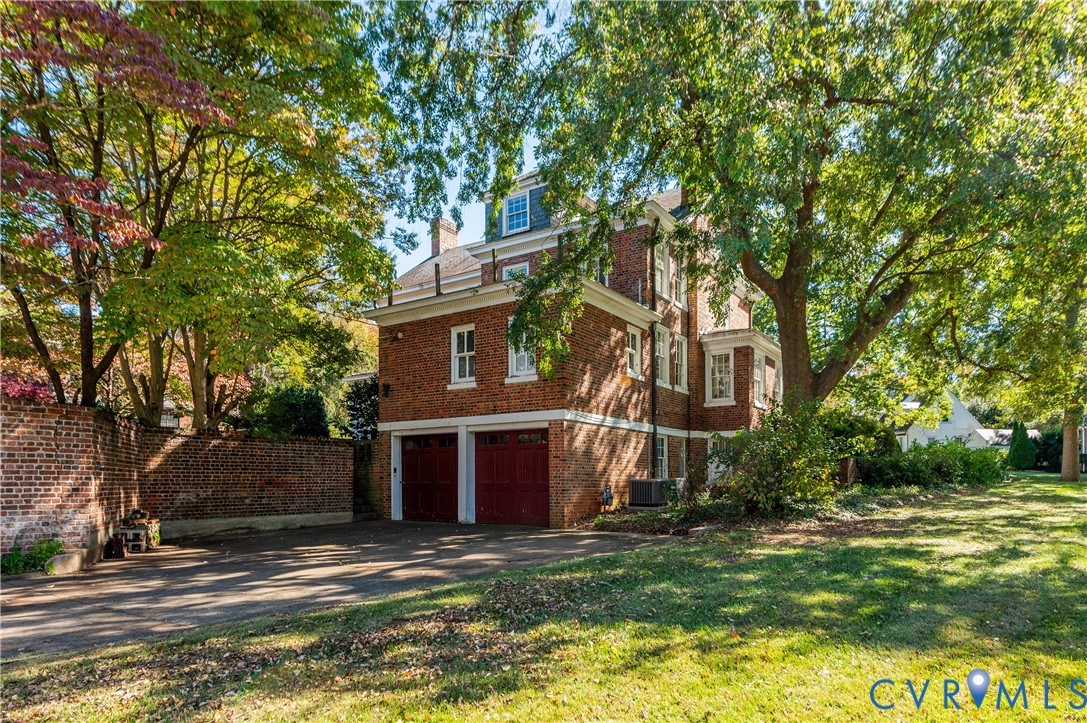 1112 Sunset Ave