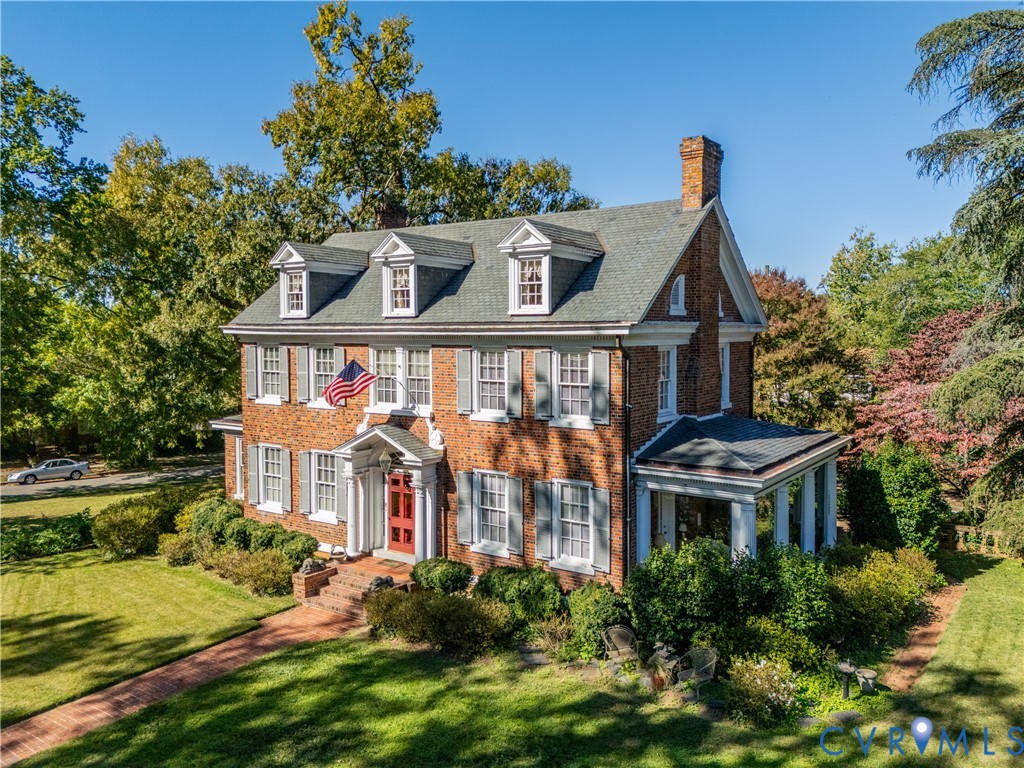 1112 Sunset Ave