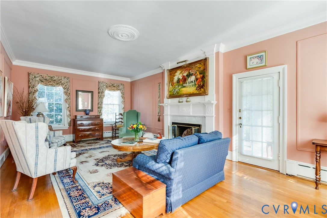 1112 Sunset Ave