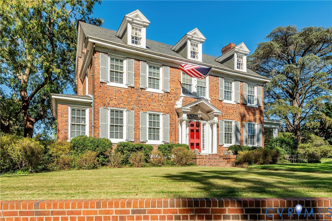 1112 Sunset Ave