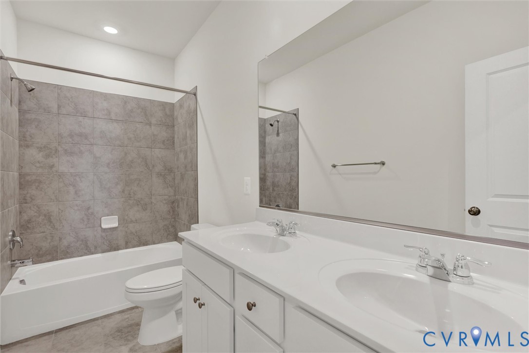 8713 Centerline Dr