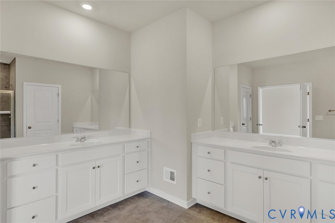 8713 Centerline Dr