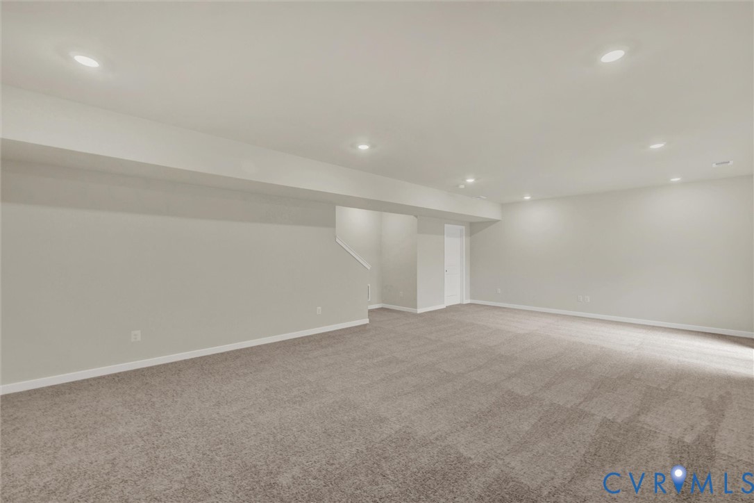 8713 Centerline Dr