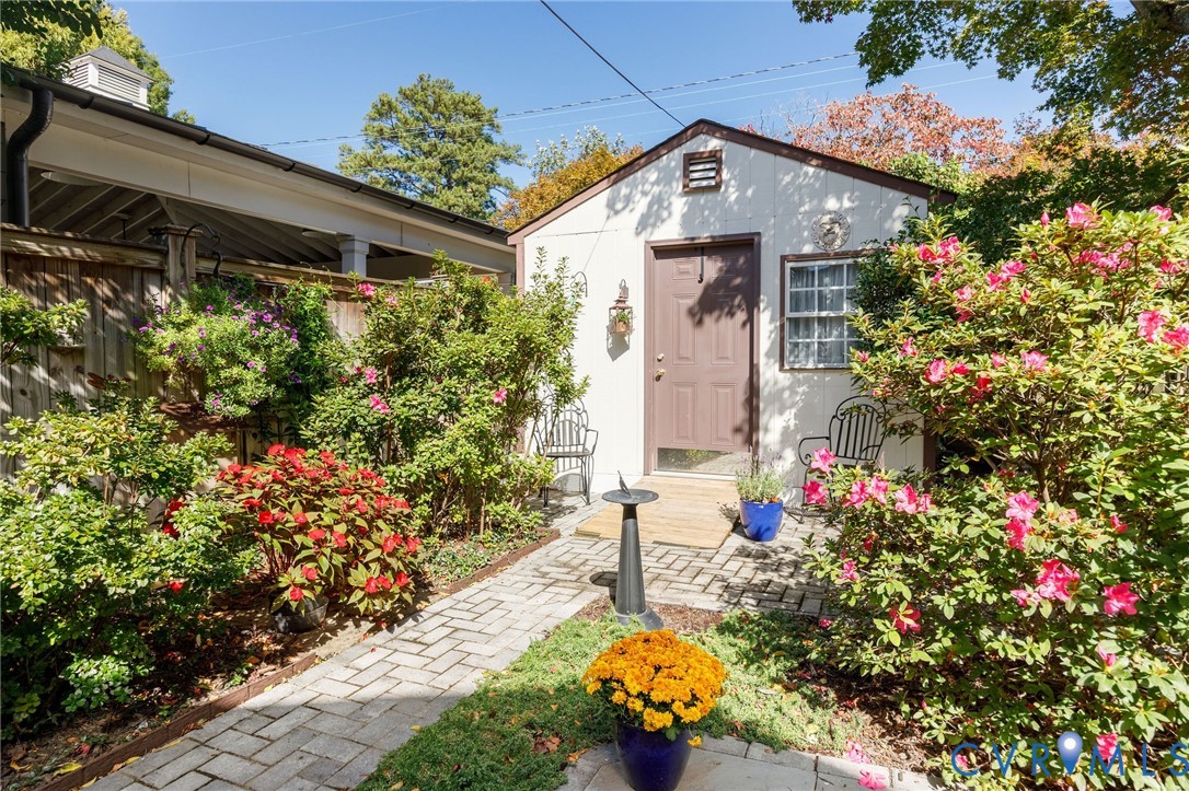 5021 Caledonia