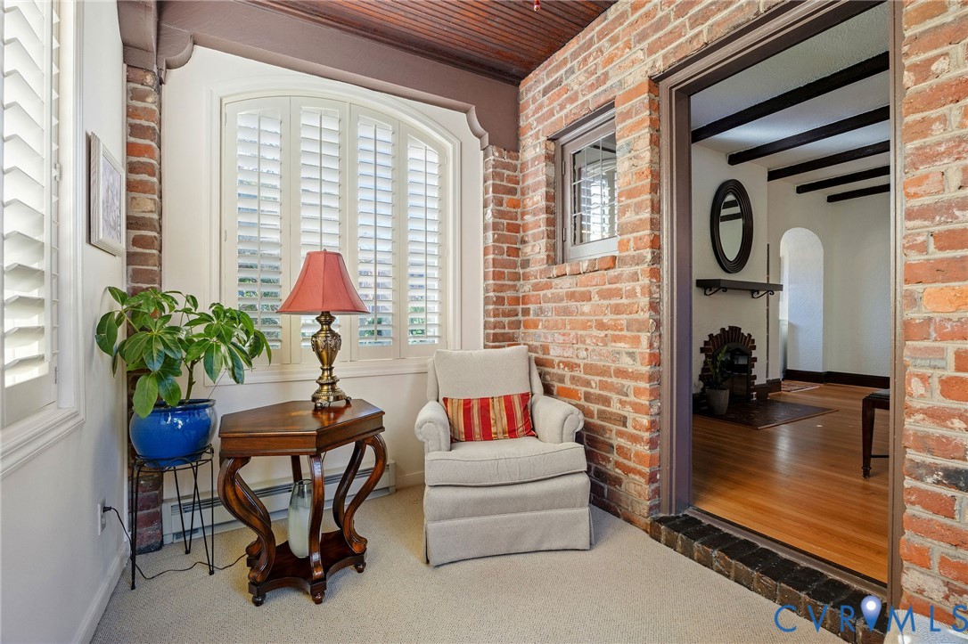 5021 Caledonia