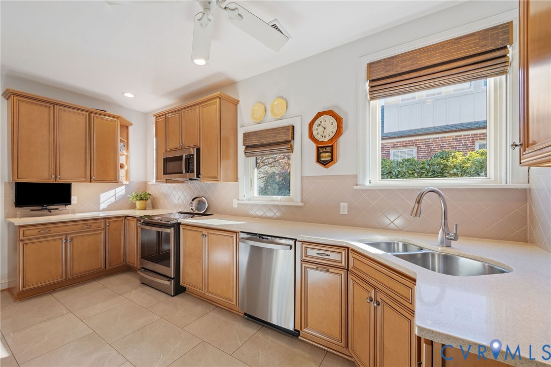5021 Caledonia