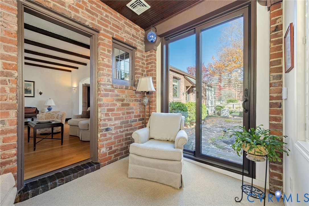 5021 Caledonia
