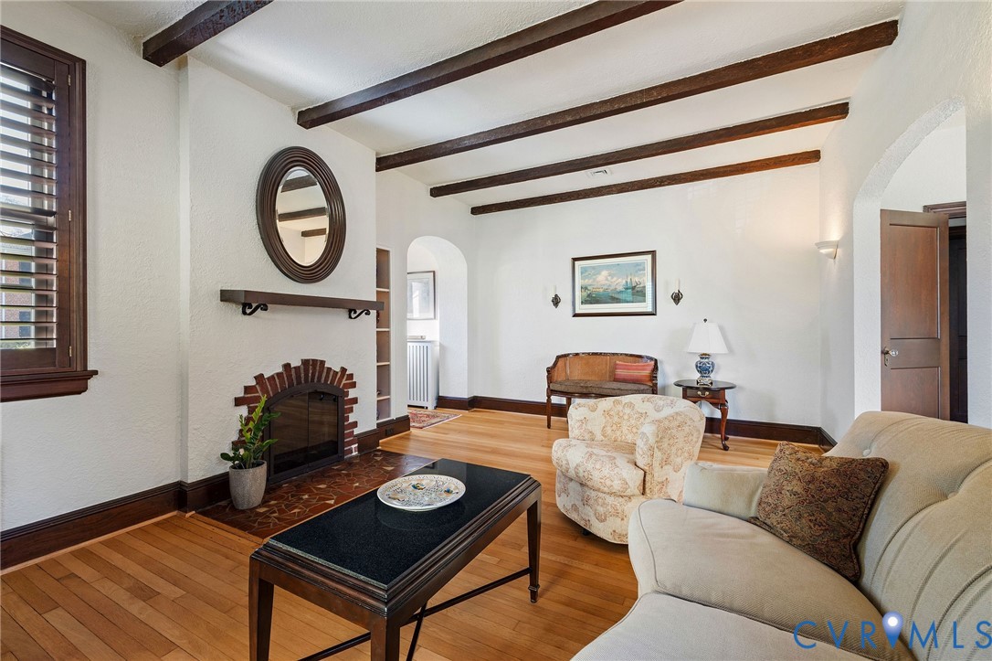 5021 Caledonia