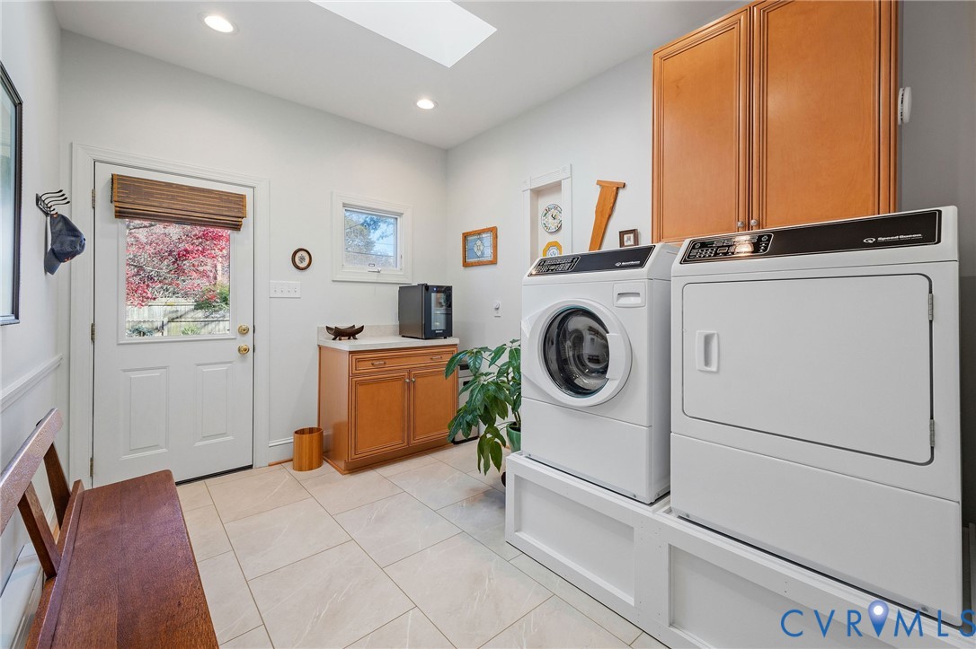5021 Caledonia