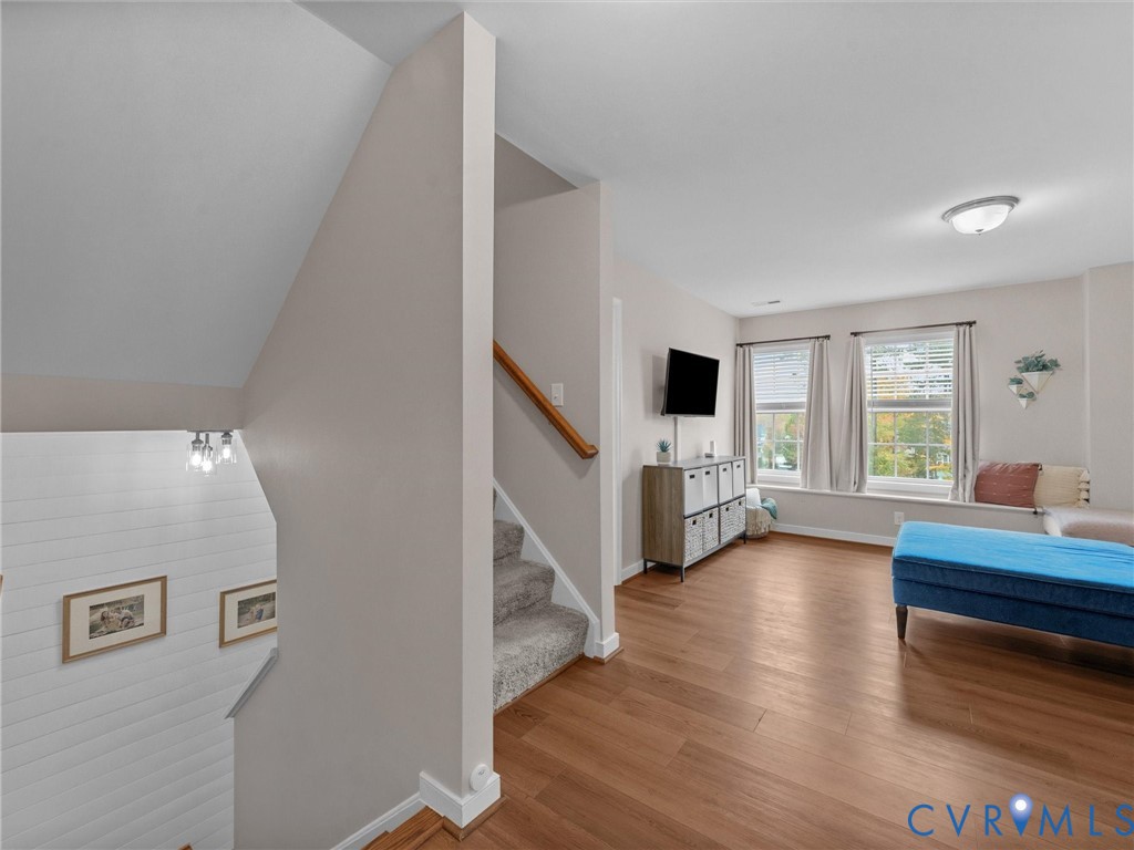 8207 Wolfboro Ct