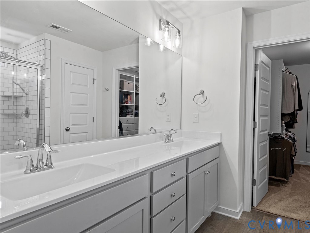 8207 Wolfboro Ct