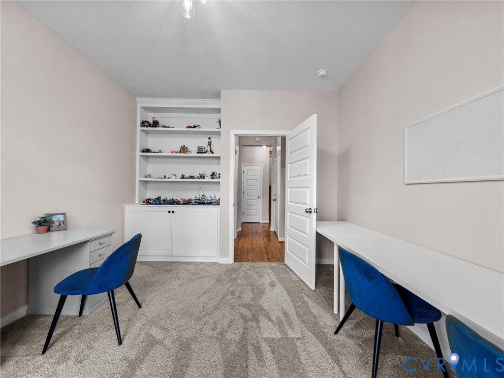 8207 Wolfboro Ct