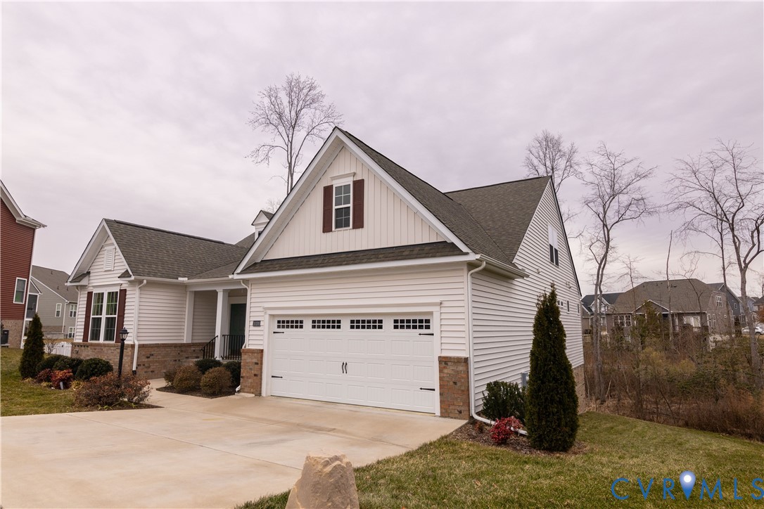 10100 Izer Ct