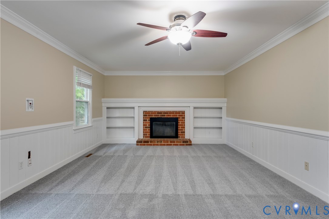 1301 Wesanne Ln